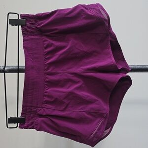 Lululemon Hotty Hot High-Rise Lined Short 2.5"
